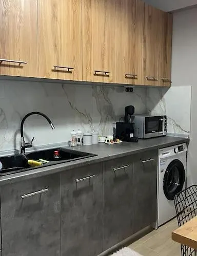 K&m 40 Ekklision B' Appartement *